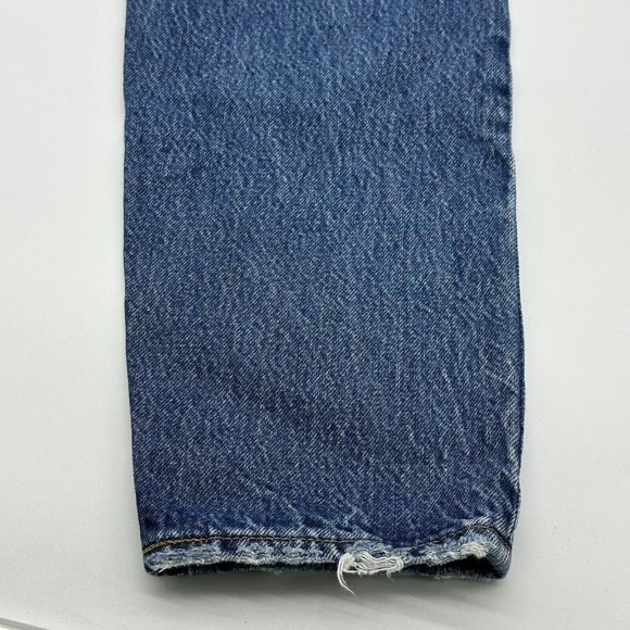 Levi’s Premium Wedgie Women's Size 27 Tapered Leg Button Fly Denim Blue Jeans - Picture 9 of 12